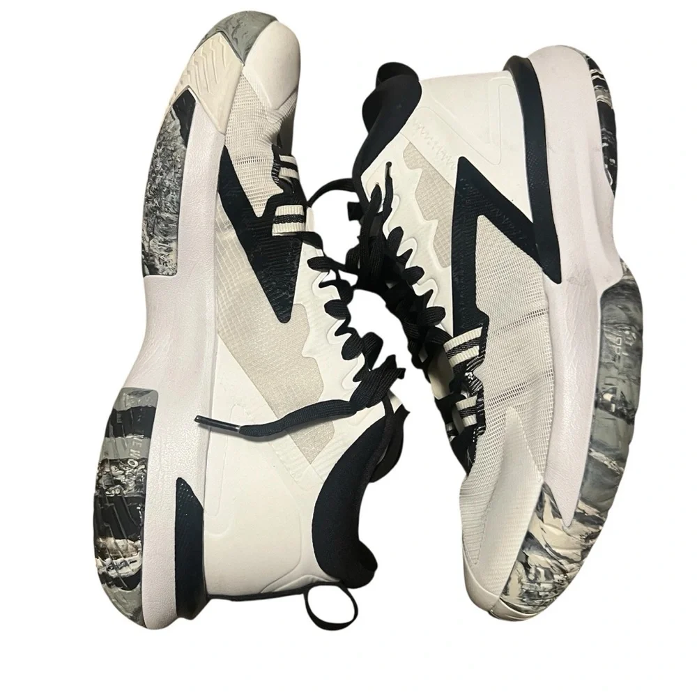 Nike Air Jordan Zion 1 TB in the white, black, and grey "Oreo" colorway - Picture 2 of 10